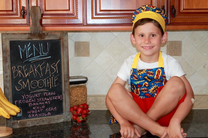 breakfast smoothie with child