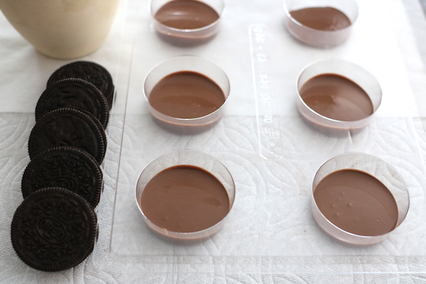 oreo cookie mold with chocolate