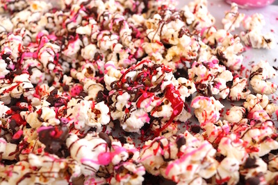 Kid-Friendly Valentine's Day Treat: Chocolate-Drizzled Popcorn - West of the Loop