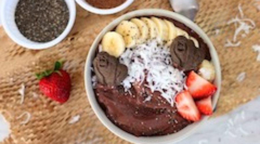 chocolate acai smoothie bowl featured image