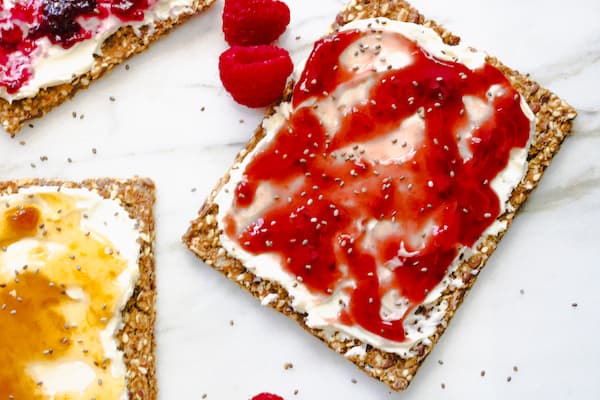 cream cheese snacks with raspberry preserves