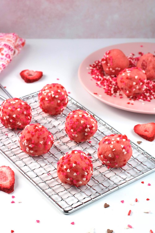 valentines cake balls on rack