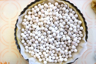 ceramic pie weights in pie crust