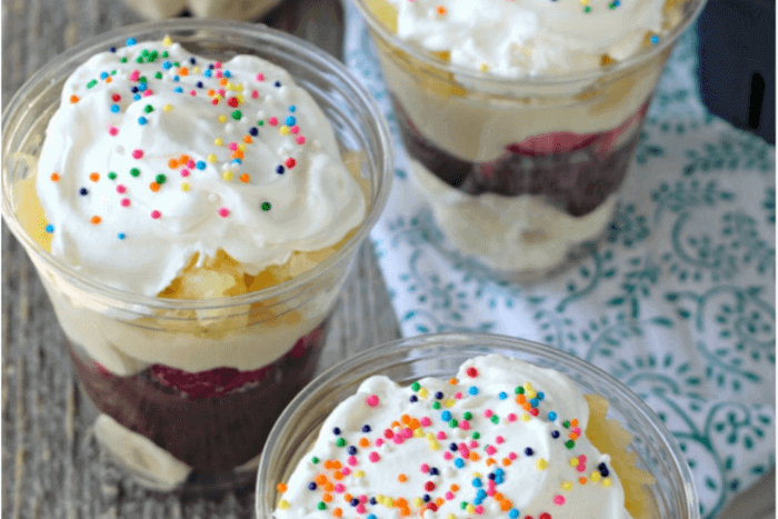 banana split pudding cups