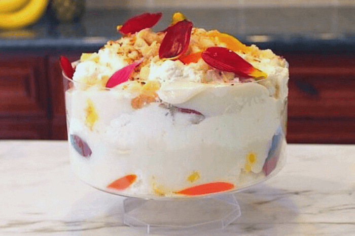 hawaiian trifle with pineapple and coconut