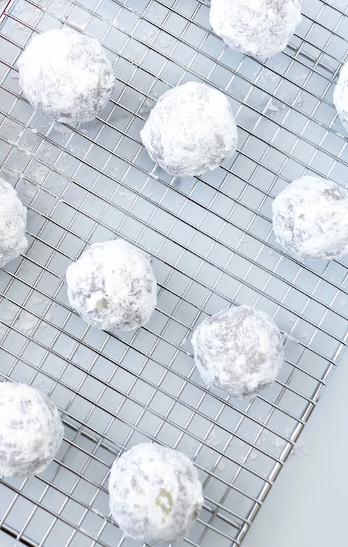 snowball cookie on rack