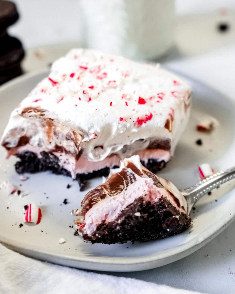 No-Bake Chocolate Peppermint Pie