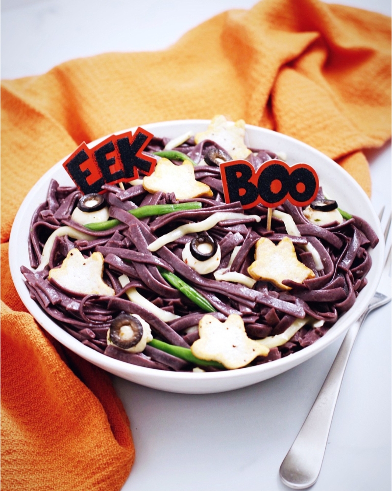 Spooky noodle bowl complete
