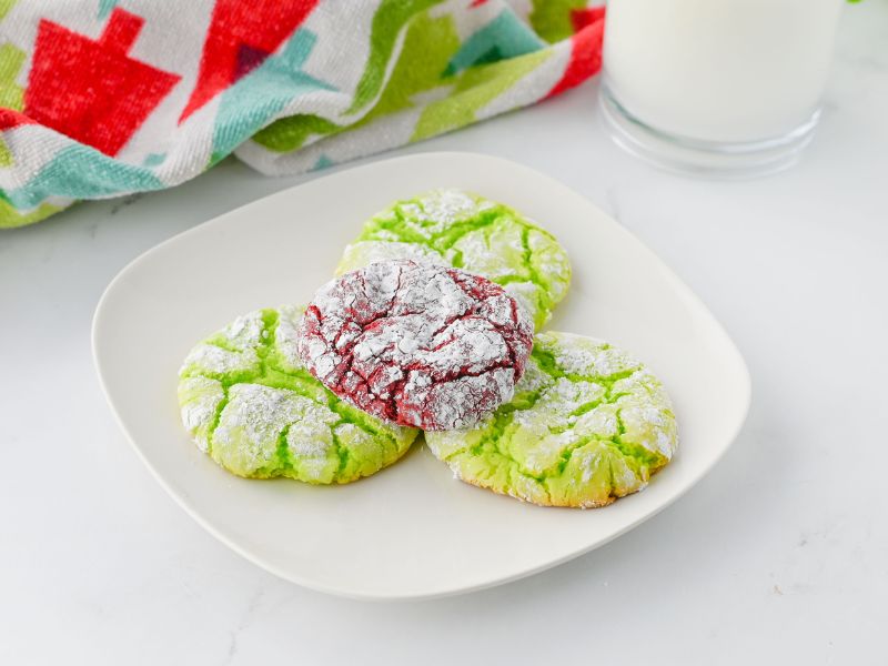 christmas cookie crinkles feature image