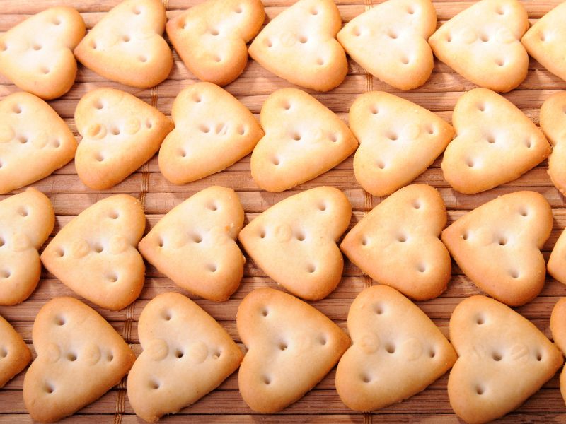 heart shaped crackers